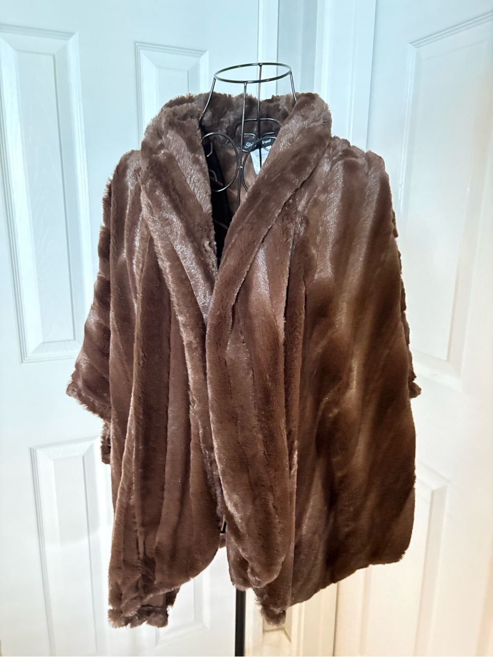 NWOT Slinky Brand Brown Faux Fur Collar Cape Shrug Short Jacket 1X